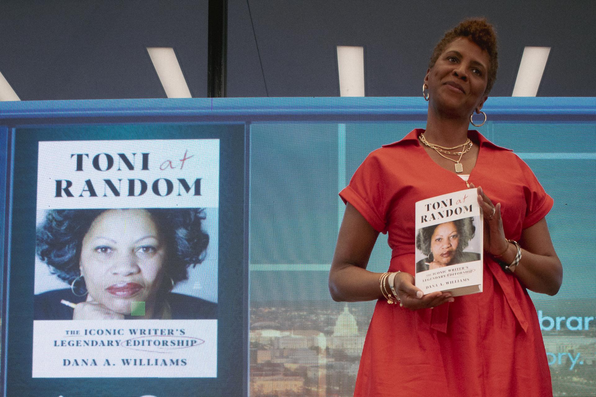 Dean Dana Williams posing with Toni at Random