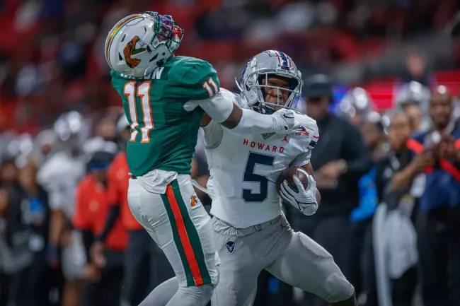 Image of Howard and Florida A&M football players 