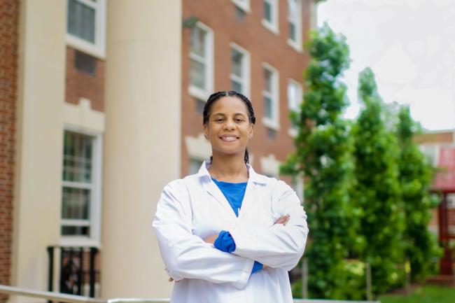 Jacqueline Smith_chemistry_professor_in front of chem building