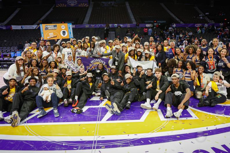 Howard championship basketball teams