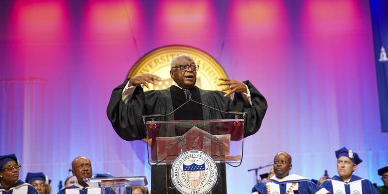 Convocation 2022: President Frederick and Congressman Clyburn Spread a Message of Perseverance - Vimarsana News