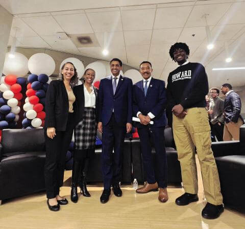 AI panelists and student moderator