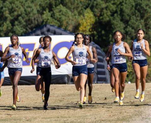 Women's Cross Country Team running in MEAC championship