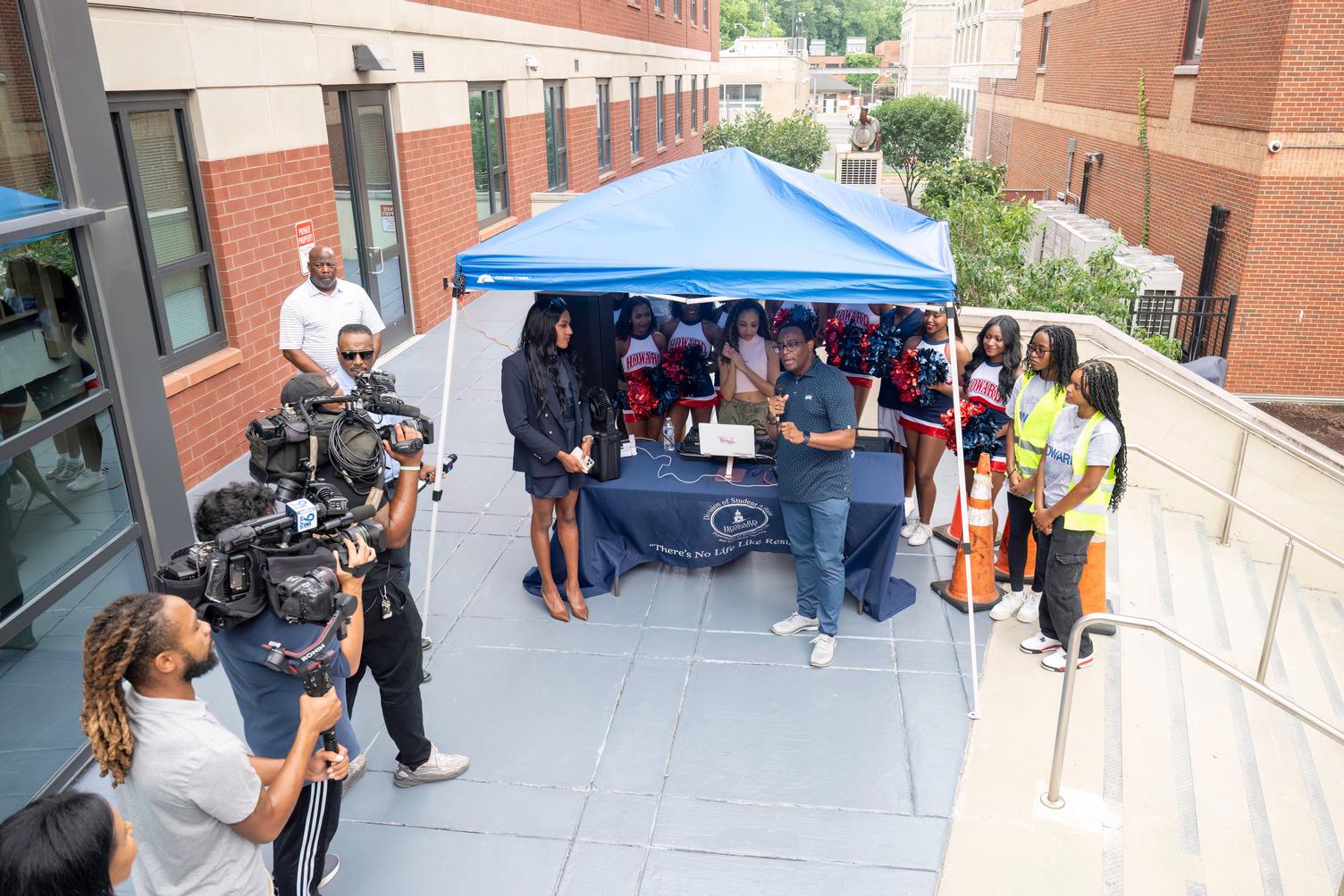 President Vinson addresses local media during the Saturday session of Move-In Day. President Vinson attended multiple events, including the School of Law’s Pinning Ceremony, Call to Chapel, and Employee Appreciation Day, and the Legacy Reception. (Photographer: Justin D. Knight)