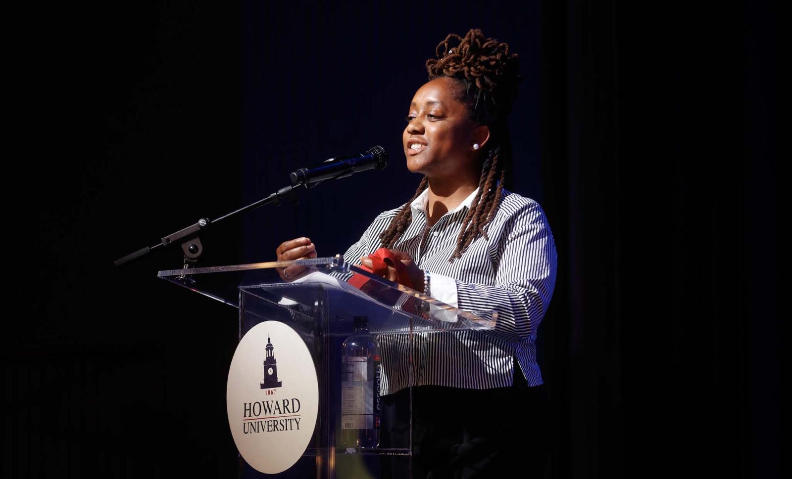 Sydney Satchell Blue Carpet Awards 